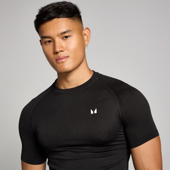 Mens Training Short Sleeve T-Shirt – Black 2 Ανδρικό Κοντομάνικο Μπλουζάκι Προπόνησης MyProtein - Image 1